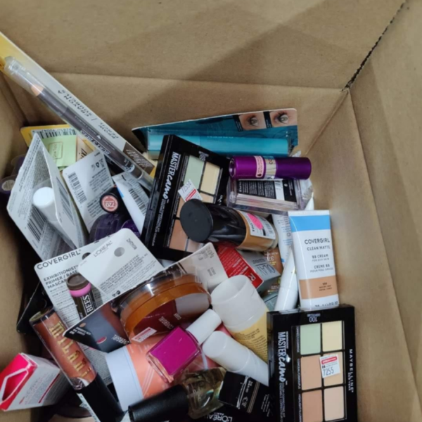 Buy Makeup Mystery Box - Image 2